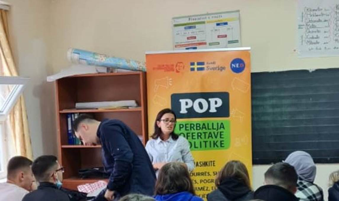 POP – Takim me fokus-grupin e të rinjve në Bashkinë Kamëz. Monitorimi i Kontratës Sociale.